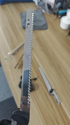 Click to view full screen Rechargeable Cordless Knife for Quick Clean Cuts photo review