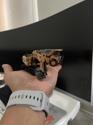 Click to view full screen 🚜 1/64 Premium Alloy Mini RC Construction Set – Forklift, Excavator & Dump Truck (FREE Shipping Today Only) photo review