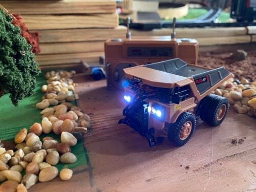 Click to view full screen 🚜 1/64 Premium Alloy Mini RC Construction Set – Forklift, Excavator & Dump Truck (FREE Shipping Today Only) photo review